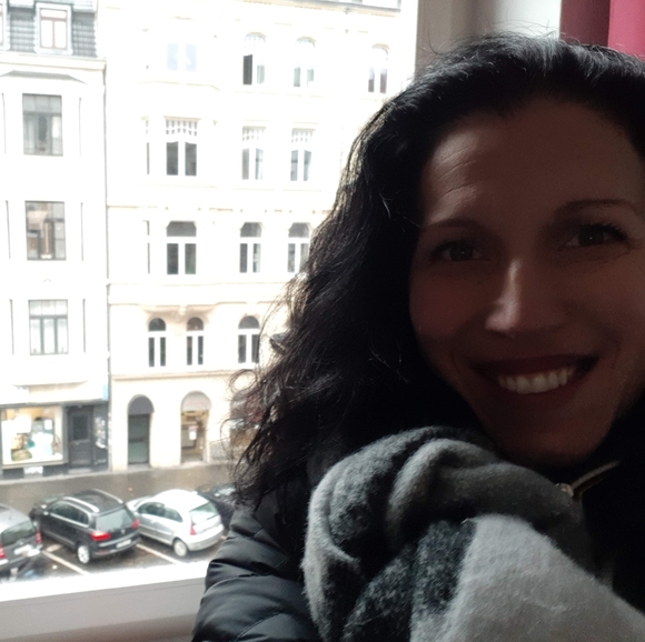 Meet your Posher, Karine - Picture 9 of 11